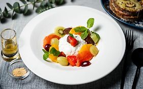 The Lively Tokyo Azabujuban